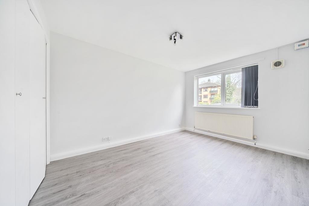 Apartment in Beckenham - View 5