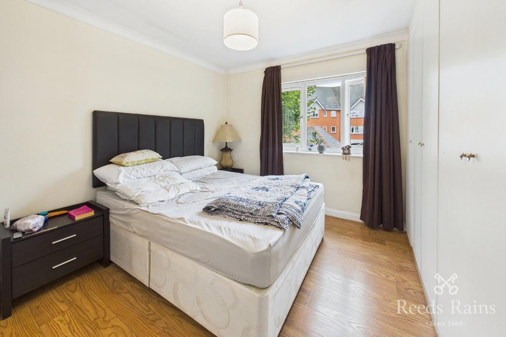 Apartment in Salford - View 3