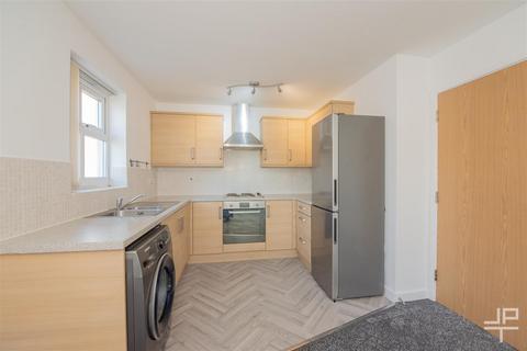 2 bedroom apartment to rent, Wigan Road, Wigan WN4