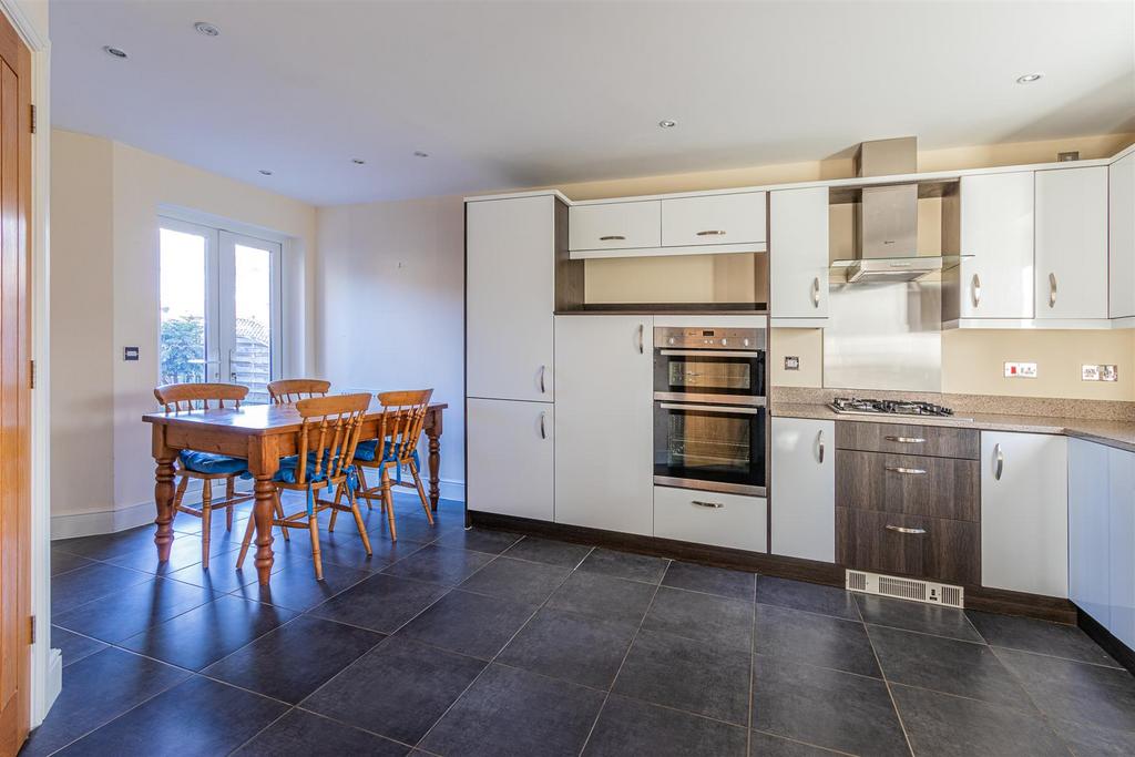 House in Cardiff - View 4
