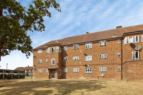 undefined, Leyburn Road, ROMFORD, Essex, RM3