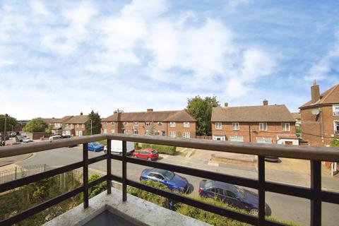 undefined, Leyburn Road, ROMFORD, Essex, RM3