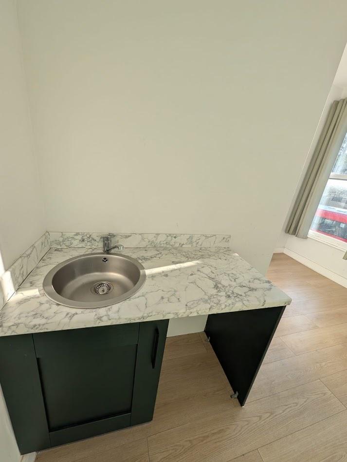 House in London - View 4
