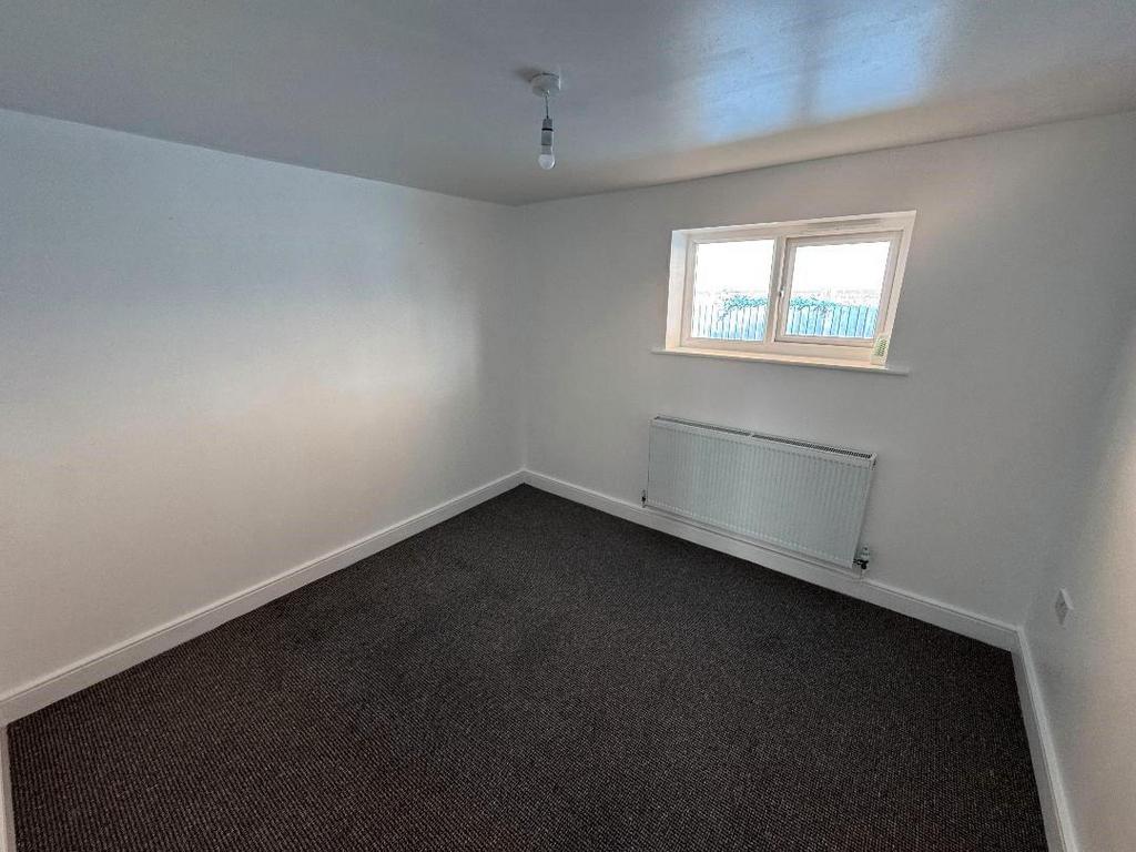 Apartment in Leeds, West Yorkshire - View 4