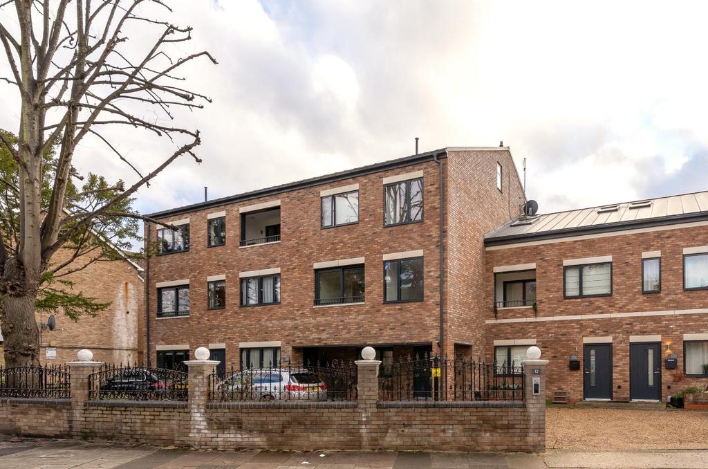 Apartment in Hanwell - View 3