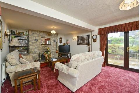 4 bedroom detached house for sale, Queen Eleanor Road, Kettering NN14