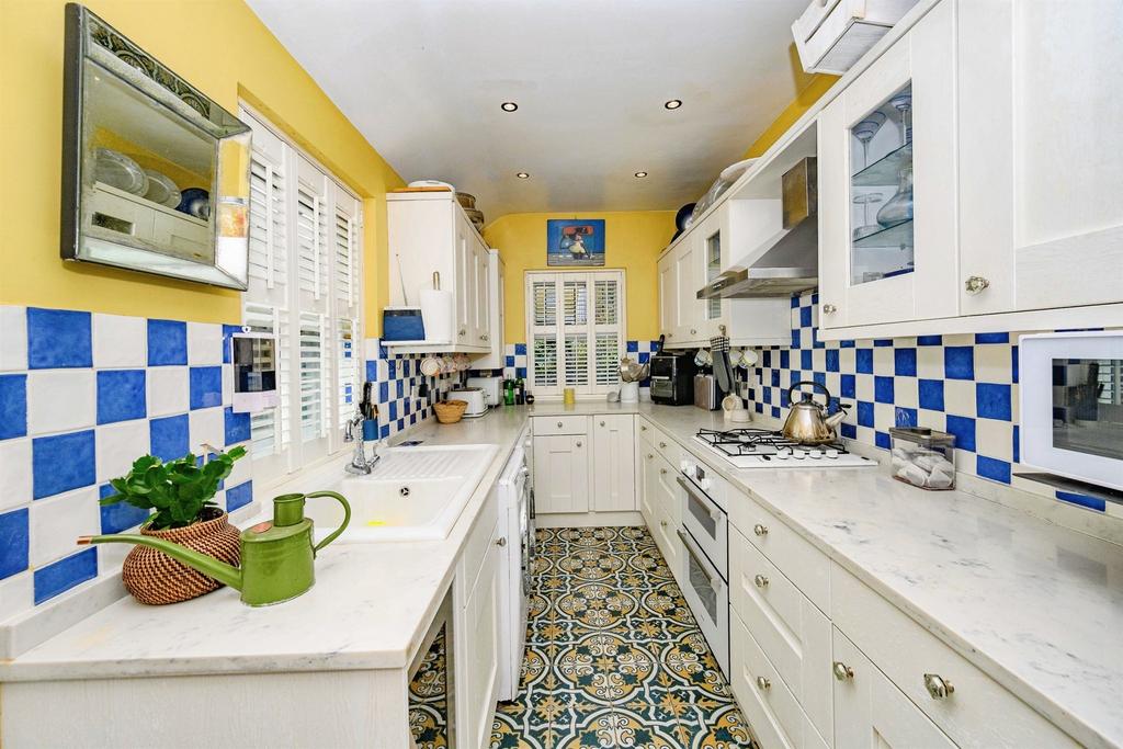 House in Dacorum, Hertfordshire - View 3