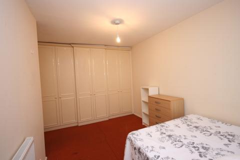 3 bedroom flat for sale, 4, Copenhagen Place, E14