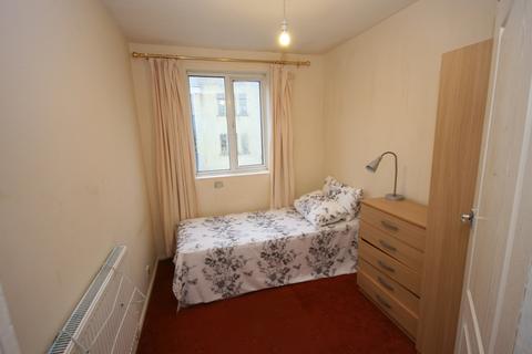 3 bedroom flat for sale, 4, Copenhagen Place, E14