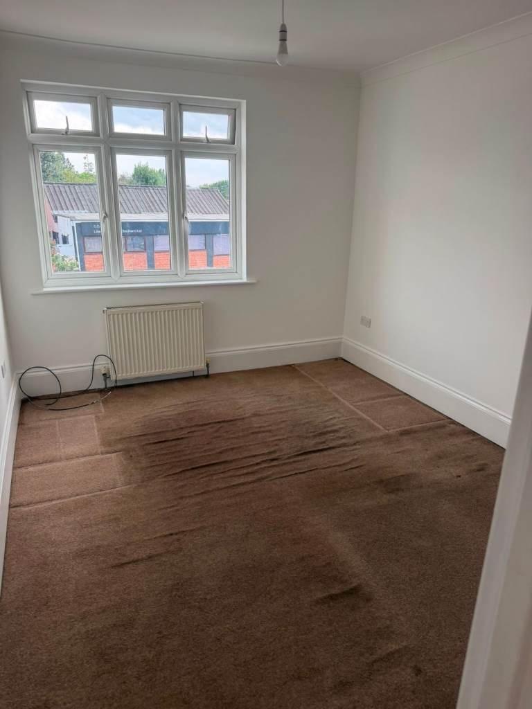 Apartment in Hornchurch - View 3