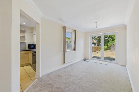 3 bedroom terraced house to rent, Bellclose Road, West Drayton UB7