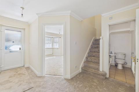 3 bedroom terraced house to rent, Bellclose Road, West Drayton UB7