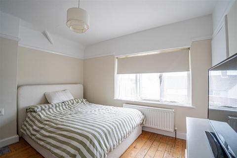 3 bedroom end of terrace house for sale, Quebec Road, St. Leonards-On-Sea
