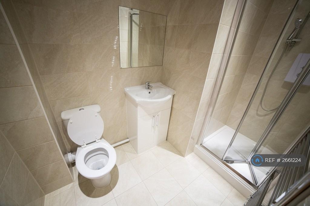 Apartment in Southampton - View 5