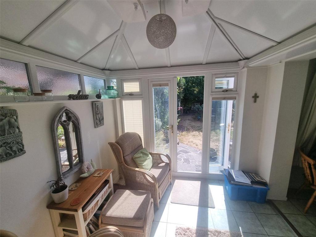 House in Essex - View 3