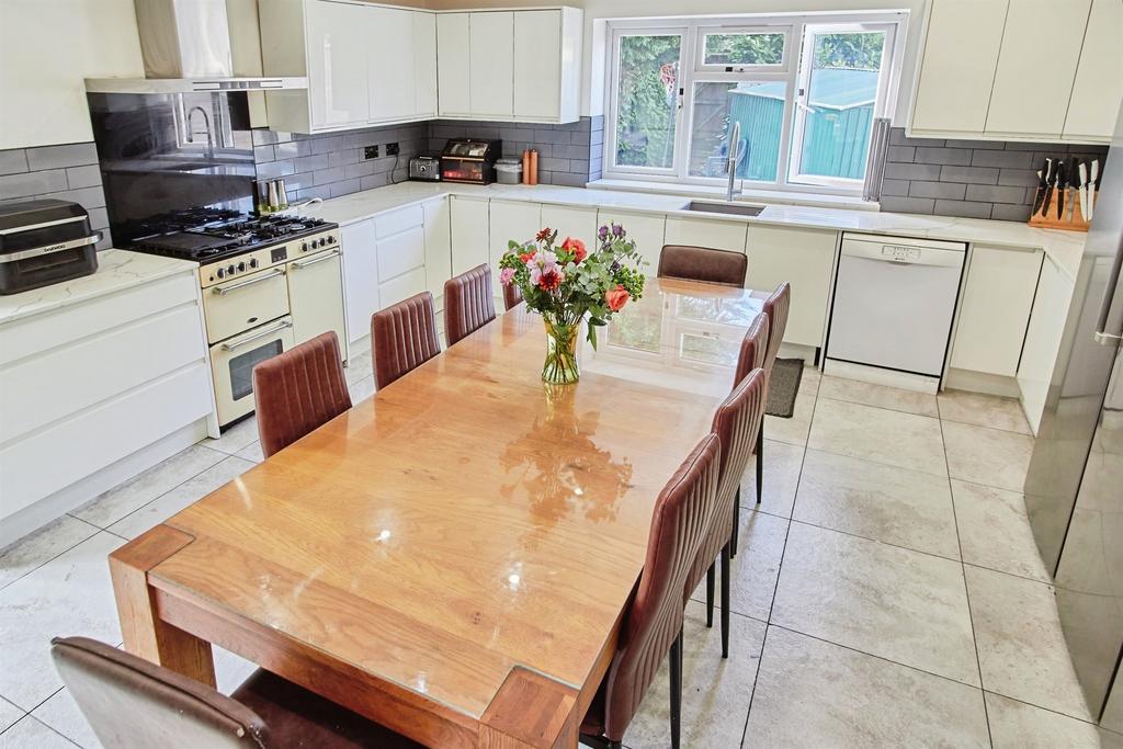 House in Birmingham, West Midlands - View 4