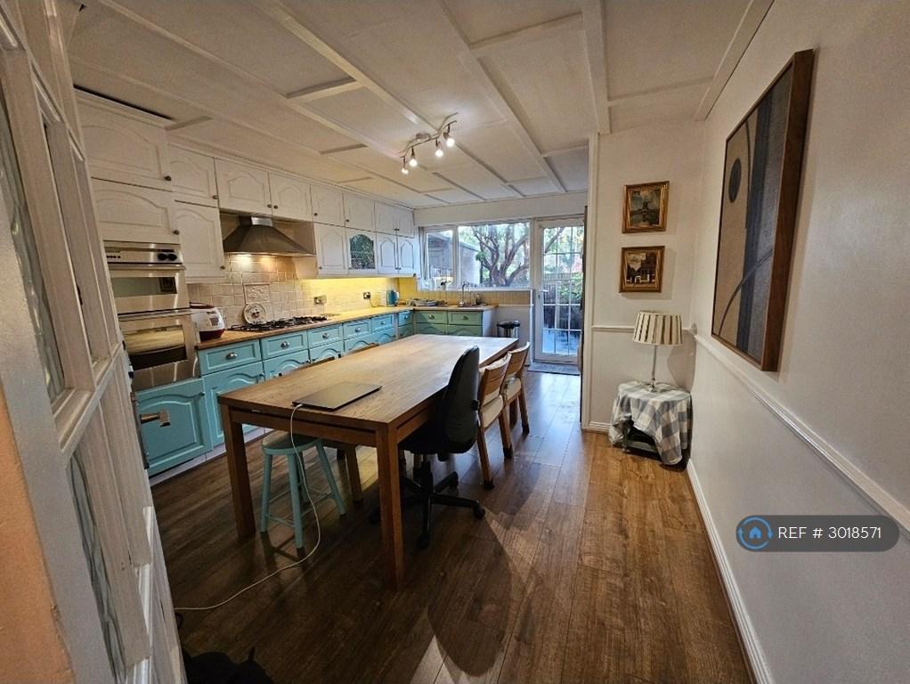 House in New Malden - View 3
