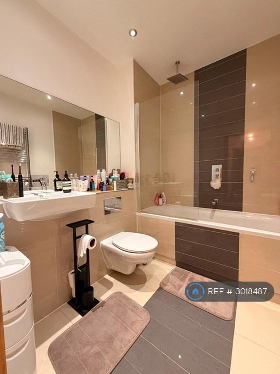 Apartment in London - View 5