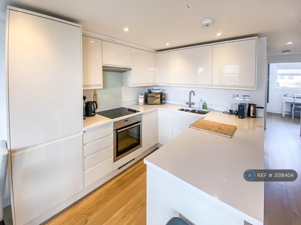 Apartment in London - View 2