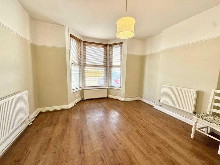 Apartment in London - View 2