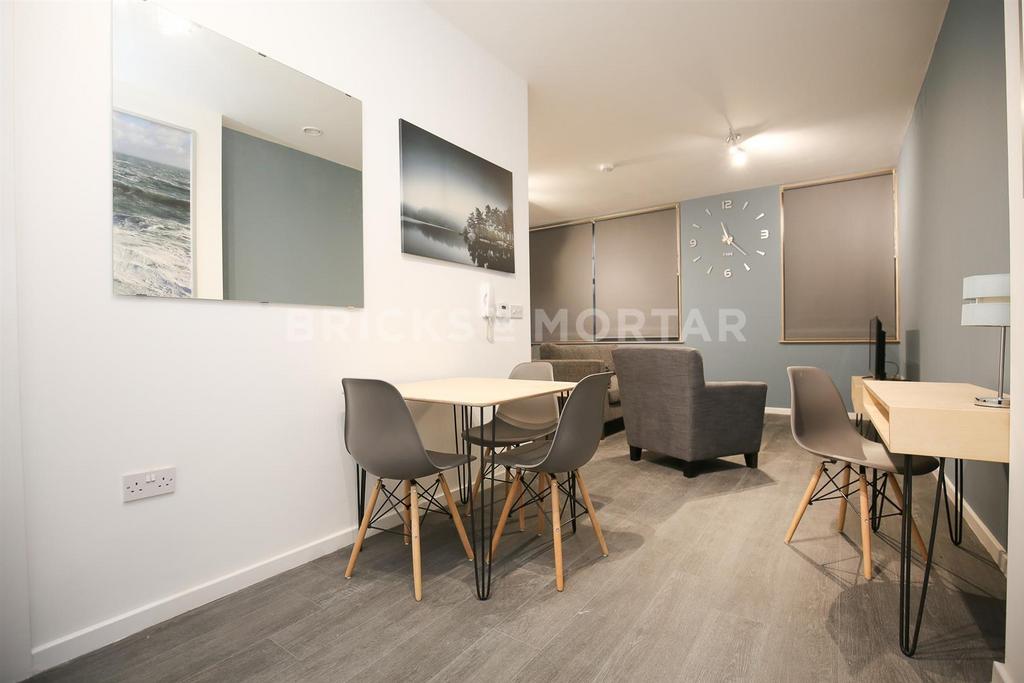Apartment in Newcastle Upon Tyne - View 2