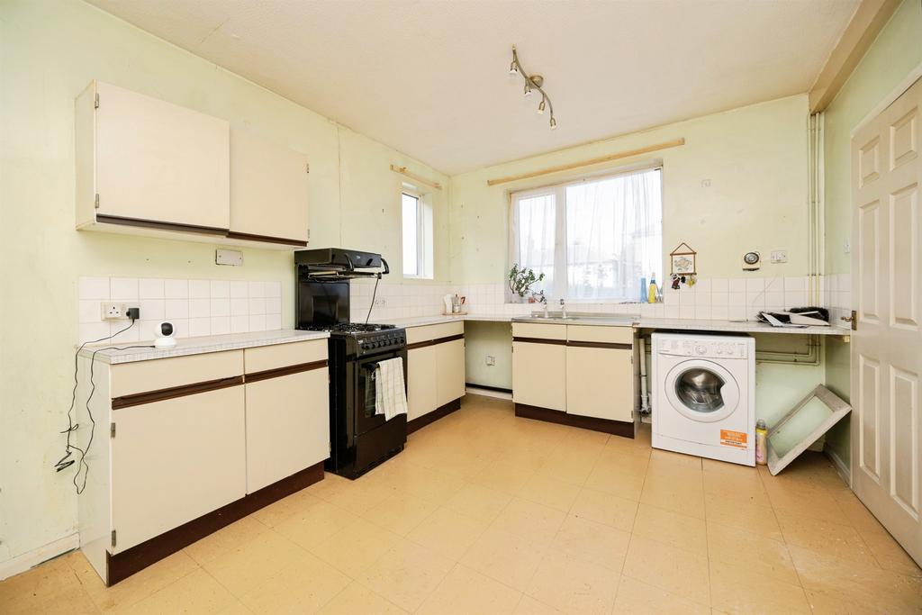 House in OLDBURY - View 4