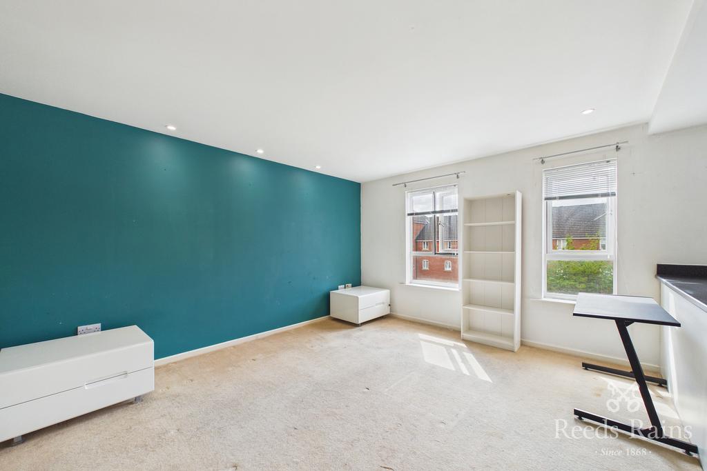 Apartment in Liverpool - More