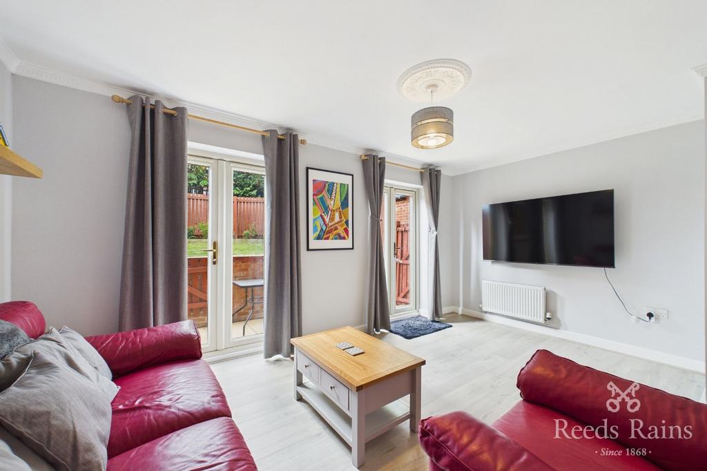 House in Leeds, Morley - View 2