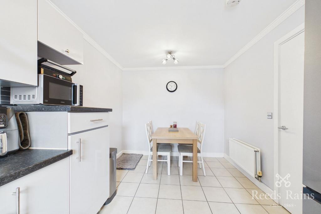 House in Leeds, Morley - View 4