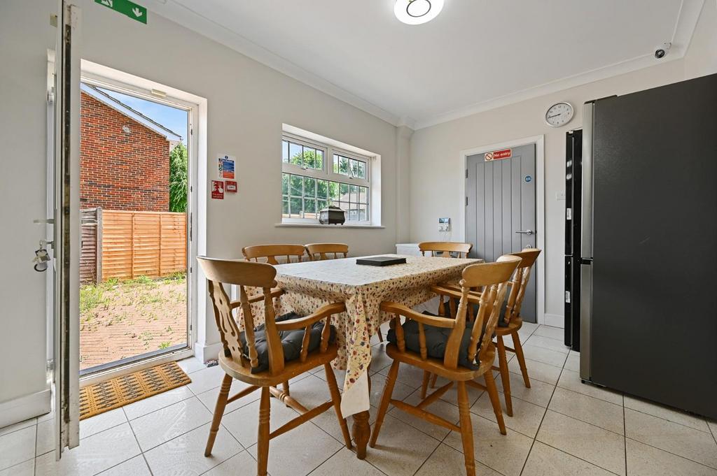 House in Greenford - More
