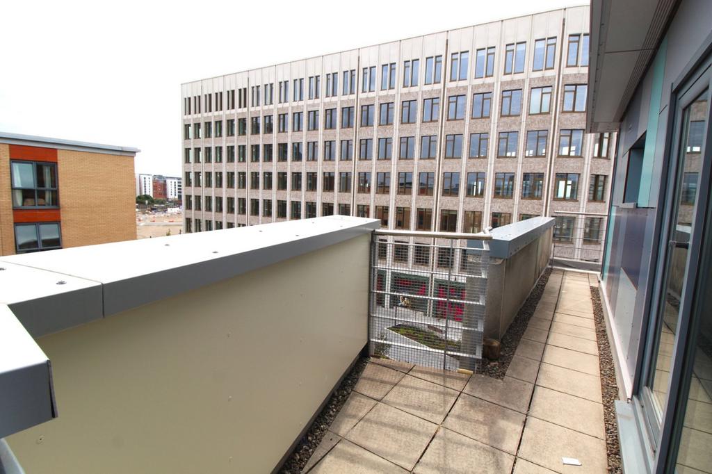 Apartment in LEEDS - View 5