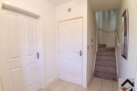 4 bedroom townhouse to rent, Charisse Gardens, Oxley Park MK4