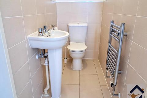 4 bedroom townhouse to rent, Charisse Gardens, Oxley Park MK4