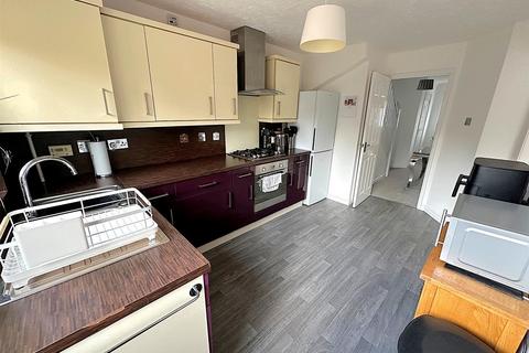 4 bedroom detached house to rent, Batchelor Close, Stourbridge