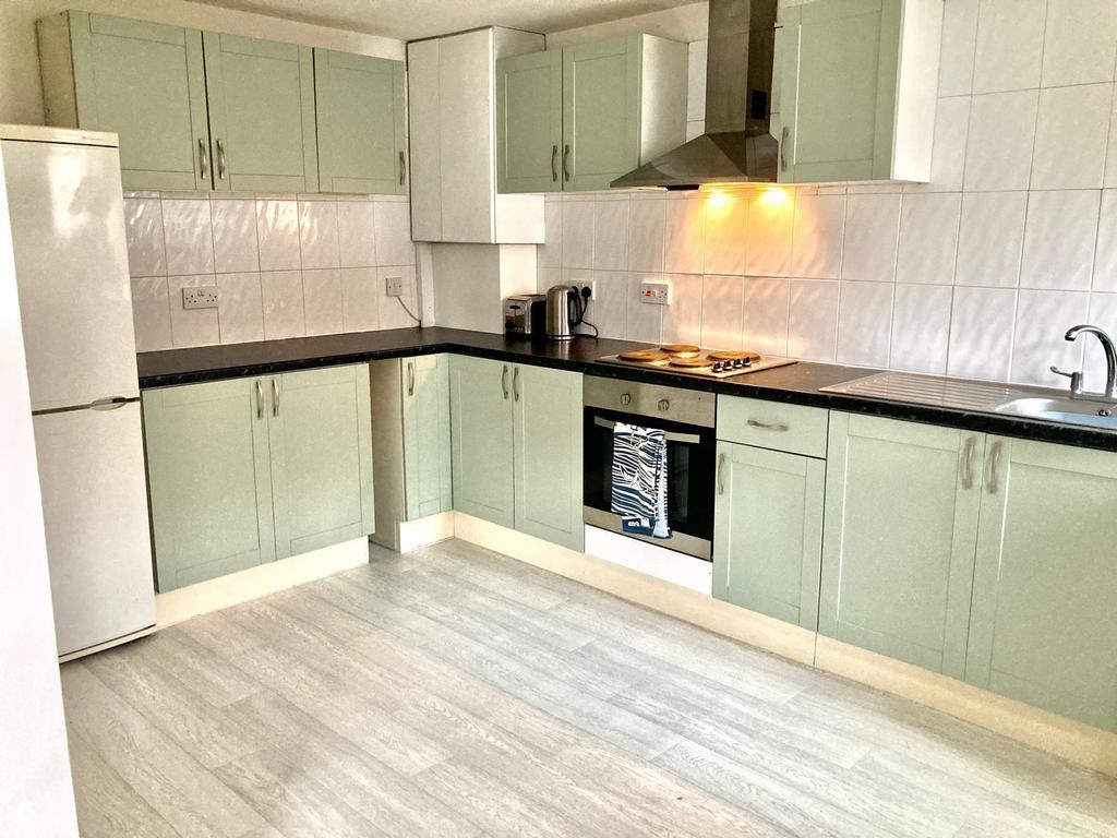 House in Nottingham - View 2