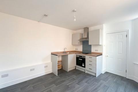 1 bedroom flat to rent, Burford Road, Evesham, WR11
