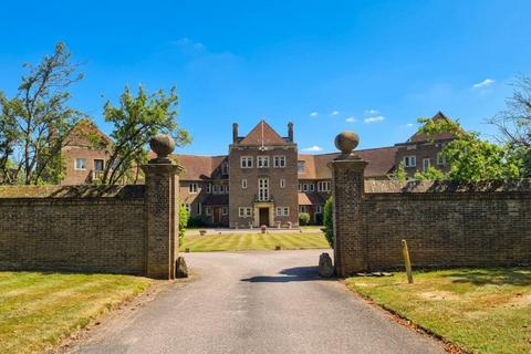 4 bedroom end of terrace house for sale, Little Horwood Manor, Milton Keynes MK17