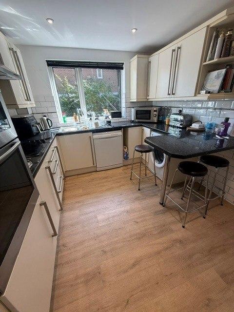 Apartment in Bournemouth - More