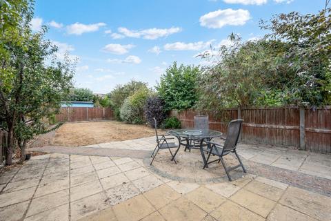 4 bedroom semi-detached house for sale, Meadowview Road, Ewell
