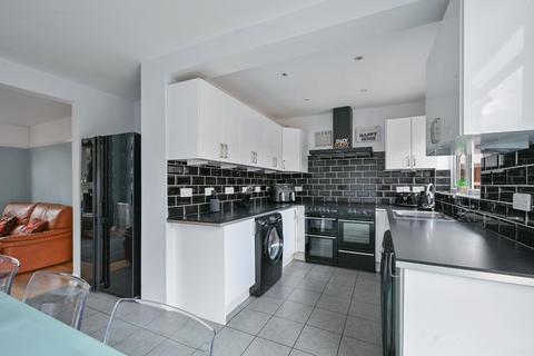 4 bedroom semi-detached house for sale, Meadowview Road, Ewell