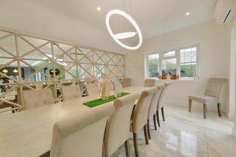 7 bedroom detached house for sale, Oakridge Avenue, Radlett WD7