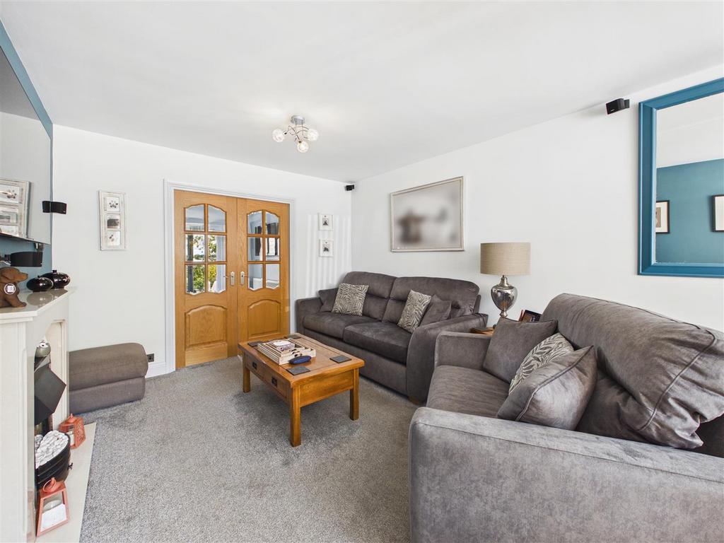 House in Dronfield - View 4