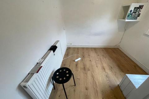3 bedroom semi-detached house for sale, Mayfair Road, Manchester, Greater Manchester, M22 9YN