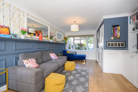 undefined, Dunsmore Road, Walton-on-Thames, KT12