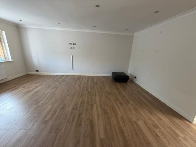 House in Oldbury - View 3