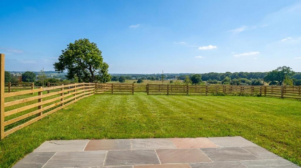 House in Leeds, Bramhope - View 3