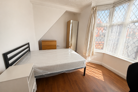 4 bedroom house to rent, Humber Avenue, Coventry, CV1