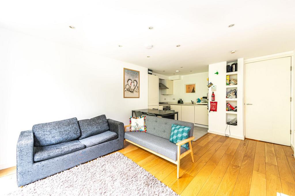 Apartment in London - View 3
