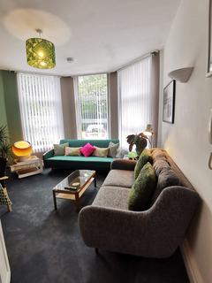 2 bedroom apartment to rent, 2 Irlam Road, Urmston, M41