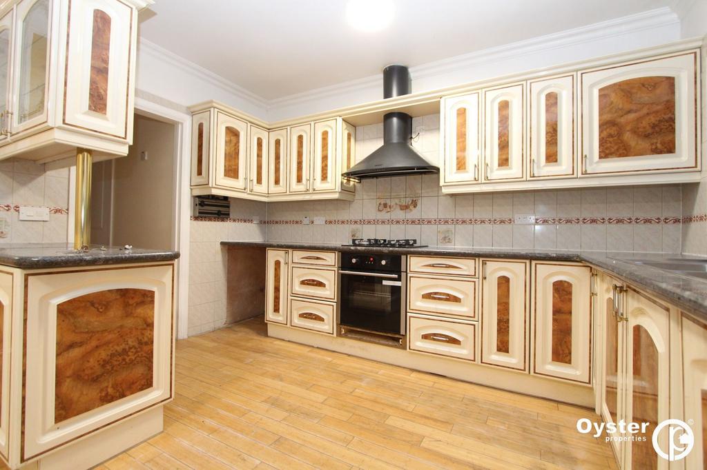 House in Harrow - View 3